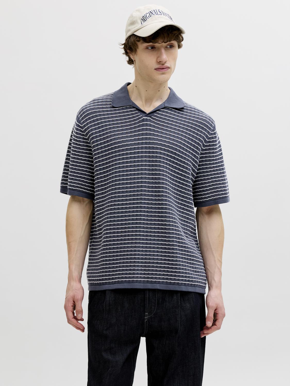 model_shot-front